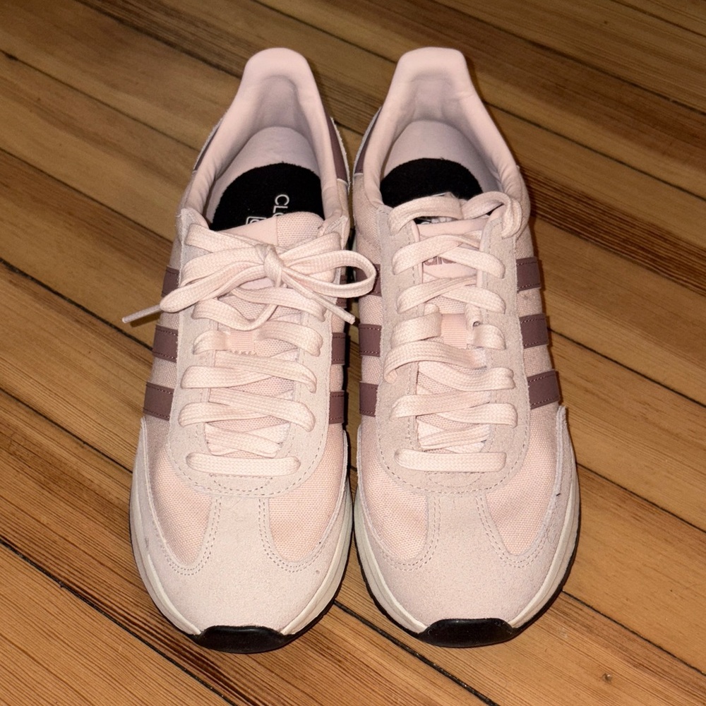 adidas Women’s Pale Pink Sneakers with Mauve Stripes